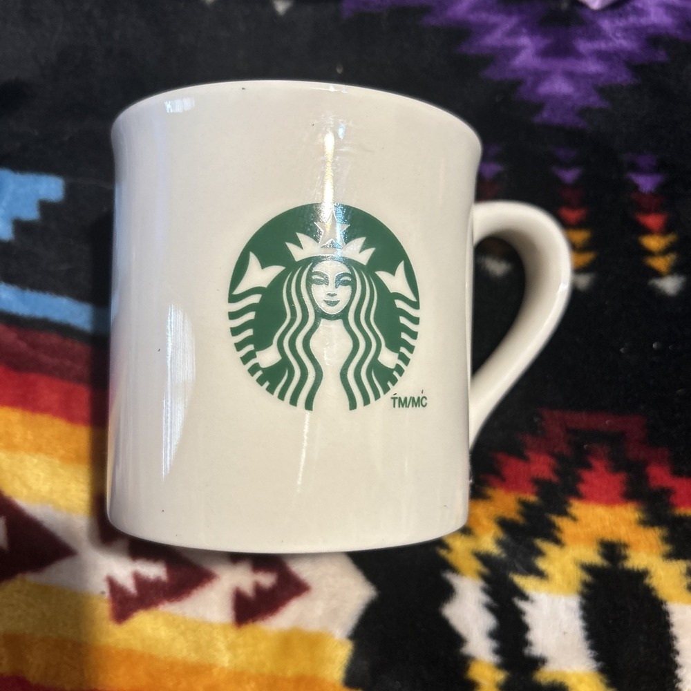 STARBUCKS 2013 Large 14 fl oz Coffee Tea Mug Off-White Cup